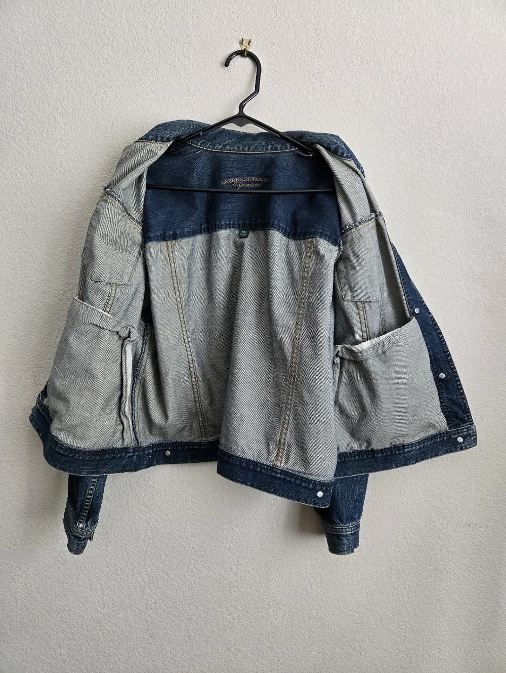 Lauren Jeans Co. Denim Womens Cowgirl Jacket All Cotton 2 Hidden Pockets Inside - Picture 10 of 11